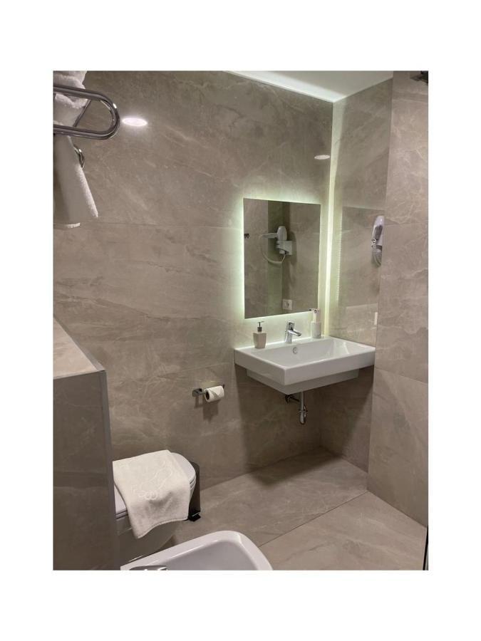 Light Hotel Yzberishti Dış mekan fotoğraf